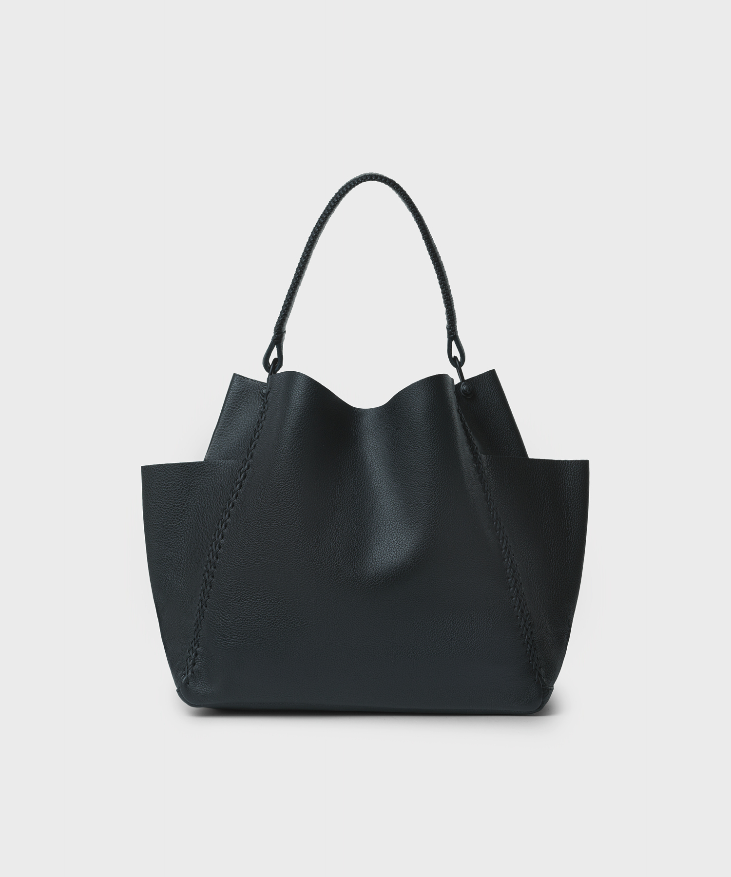 Shoulder Bag in Black Grained Leather - Callista