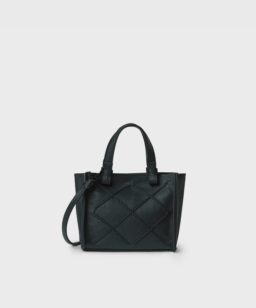 GV Leather Design - Mini Tote Bag negra ✨ ¿A quién más le gustan las  carteras negras? Las carteras negras siempre nos puede sacar de un apuro,  la podemos ocupar todos los