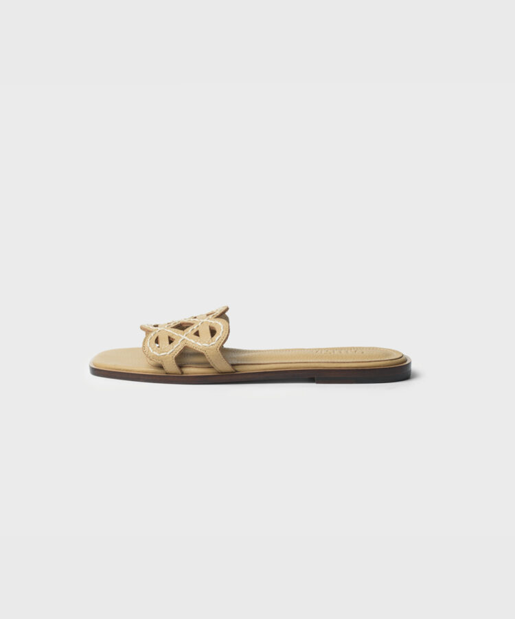 Hera Sandals in Magnolia Grained Leather