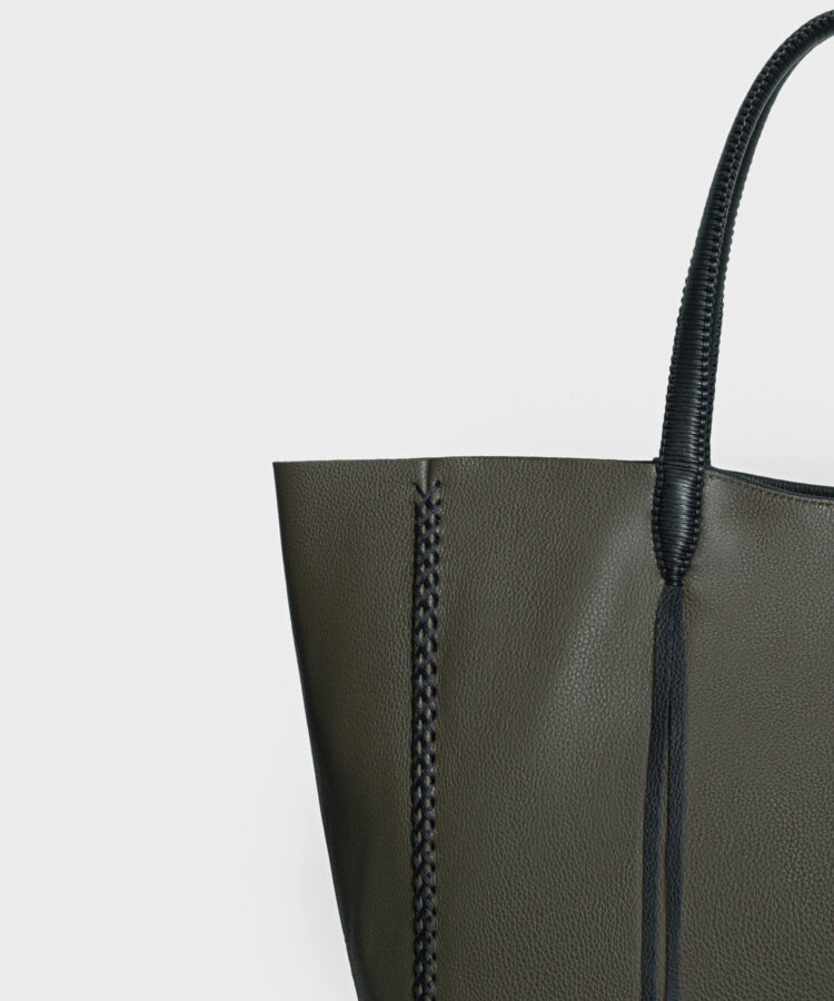 Tote in Khaki Grained Leather