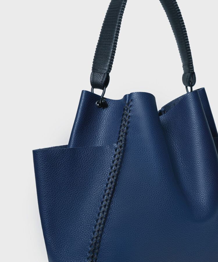 Shoulder Bag in Blue Grained Leather