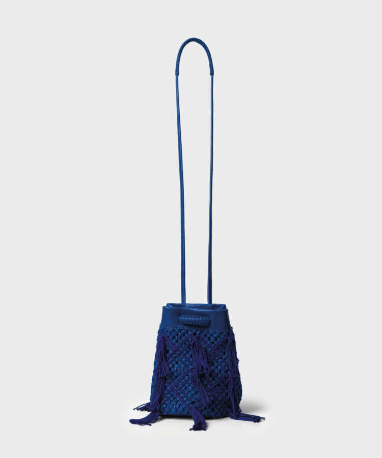 Pouch Bag in Blue Tassel Raffia